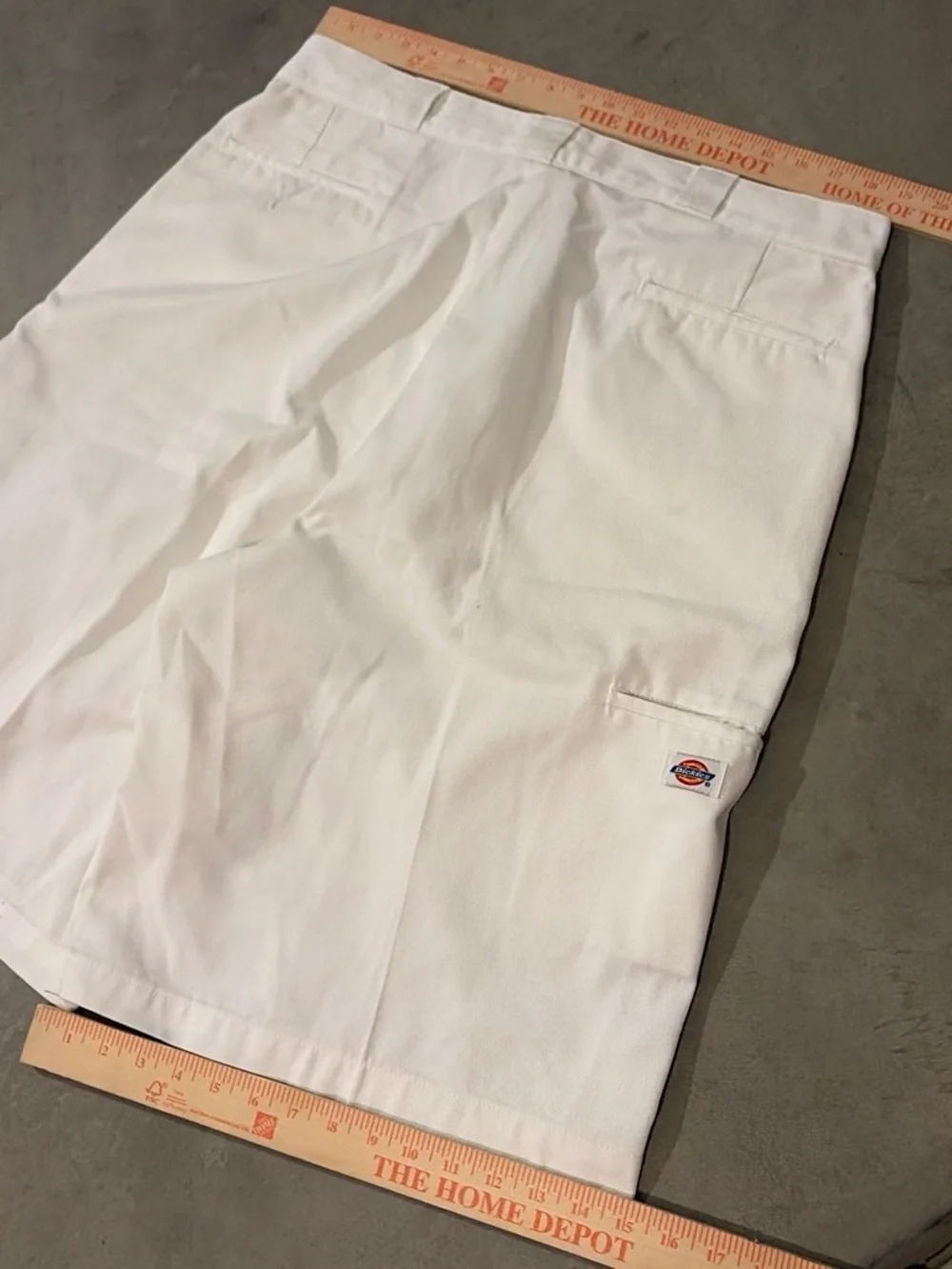 Dickies White Loose Fit Multi-Pocket Work Shorts Size 40